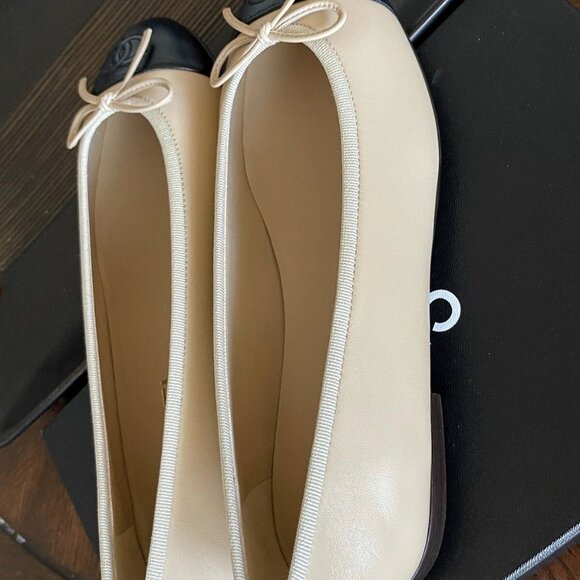 CHANEL Beige Lambskin Cap Toe Ballerina Flats - Picture 4 of 7